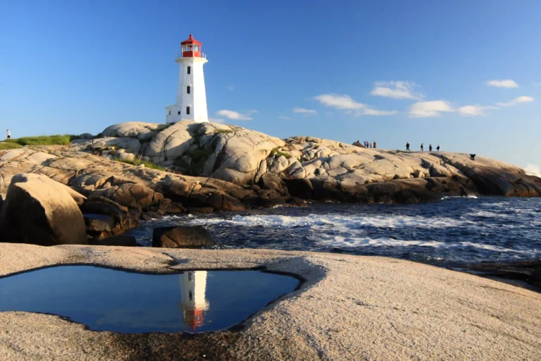 South Shore Nova Scotia with Kids: Peggy’s Cove, Beaches, Lunenburg, and Pacing